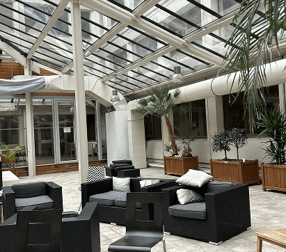 Espace de détente du campus IEF